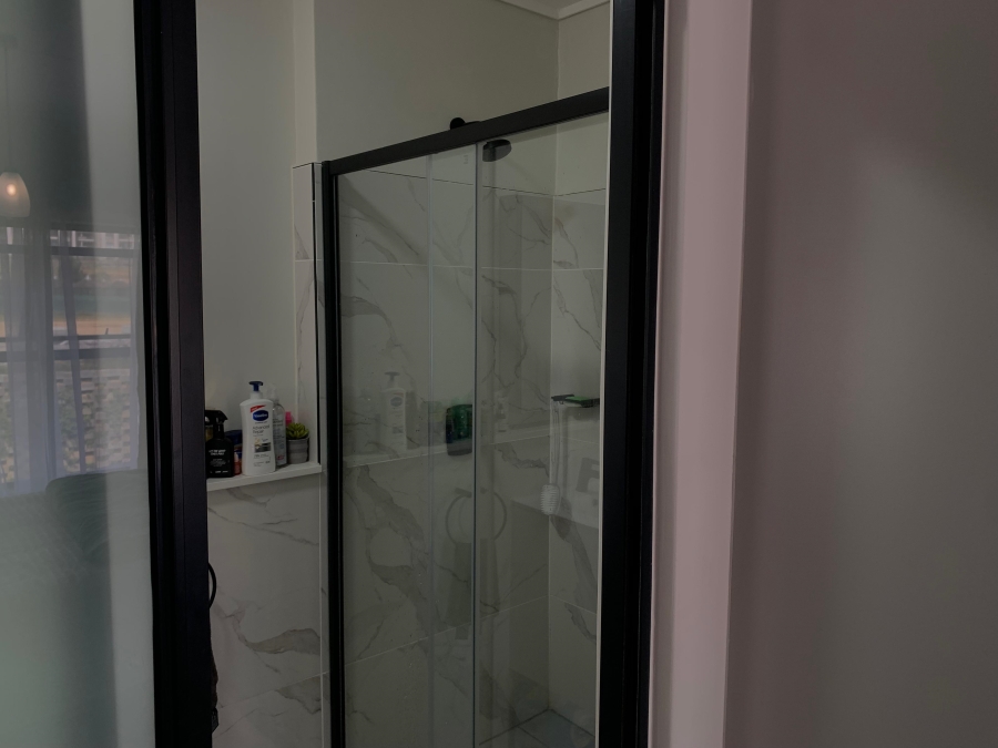 1 Bedroom Property for Sale in Waterfall Gauteng