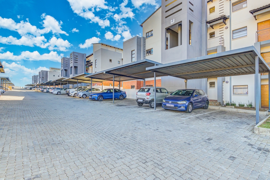 2 Bedroom Property for Sale in Barbeque Downs Gauteng