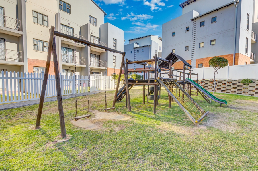 2 Bedroom Property for Sale in Barbeque Downs Gauteng