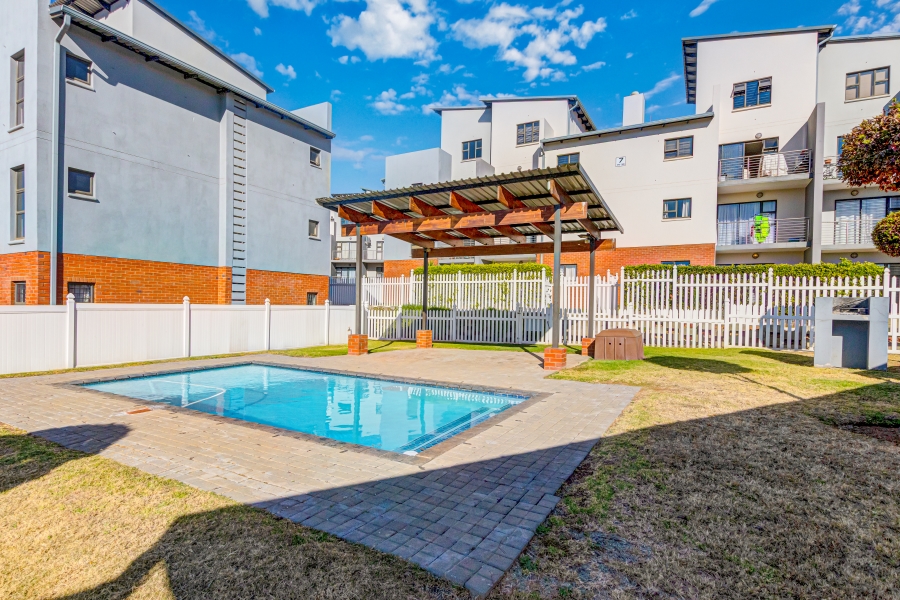 2 Bedroom Property for Sale in Barbeque Downs Gauteng