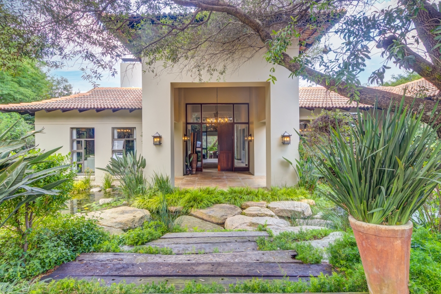 6 Bedroom Property for Sale in Chartwell Gauteng