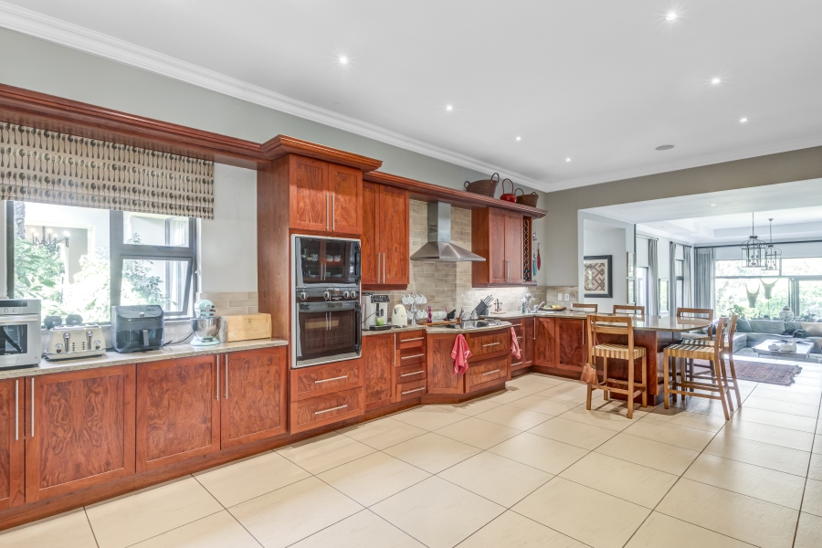 6 Bedroom Property for Sale in Chartwell Gauteng