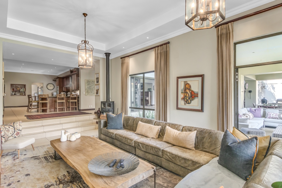 6 Bedroom Property for Sale in Chartwell Gauteng