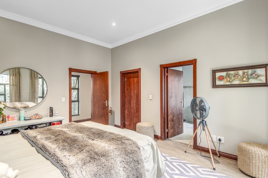 6 Bedroom Property for Sale in Chartwell Gauteng