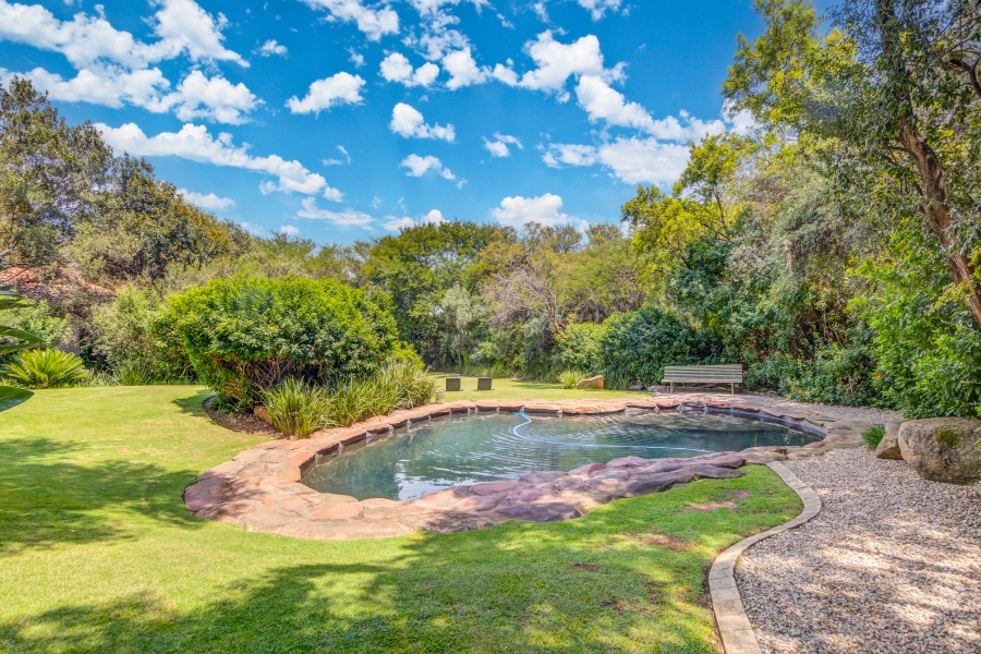 6 Bedroom Property for Sale in Chartwell Gauteng