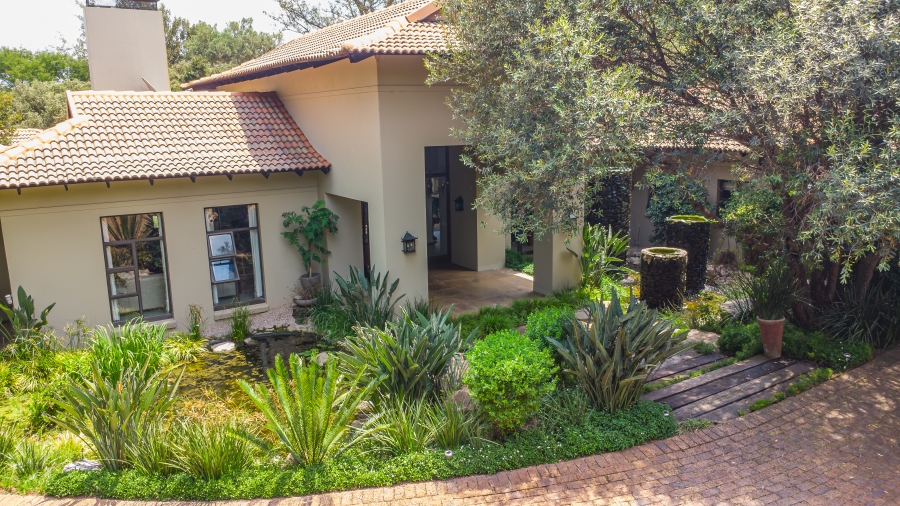 6 Bedroom Property for Sale in Chartwell Gauteng