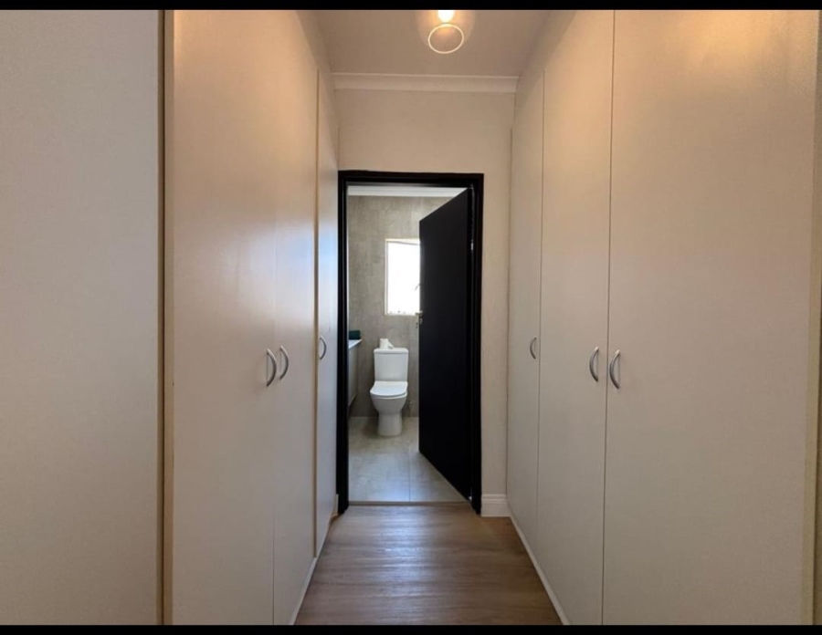 2 Bedroom Property for Sale in North Riding Gauteng