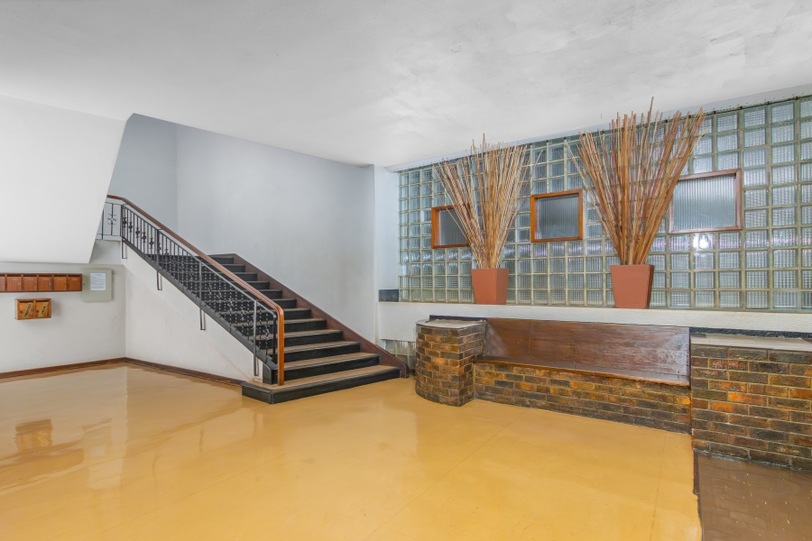 2 Bedroom Property for Sale in Parktown Gauteng