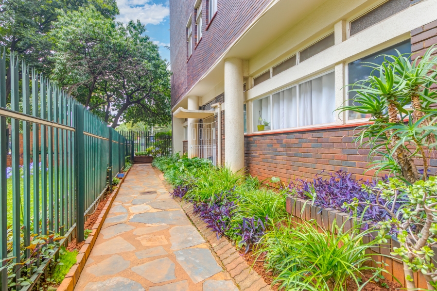 2 Bedroom Property for Sale in Parktown Gauteng