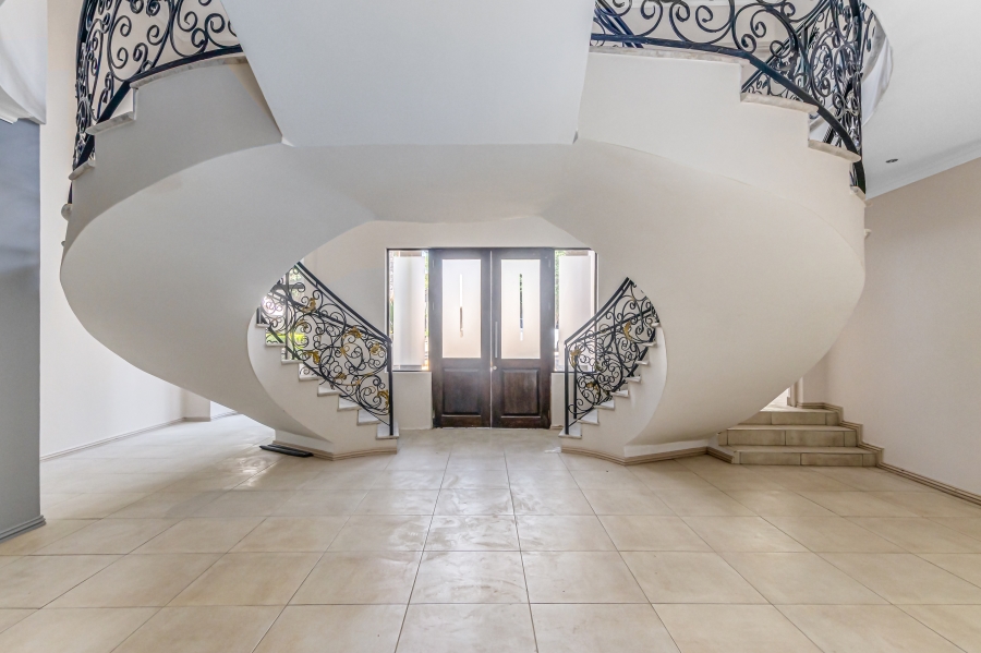 5 Bedroom Property for Sale in Sandown Gauteng