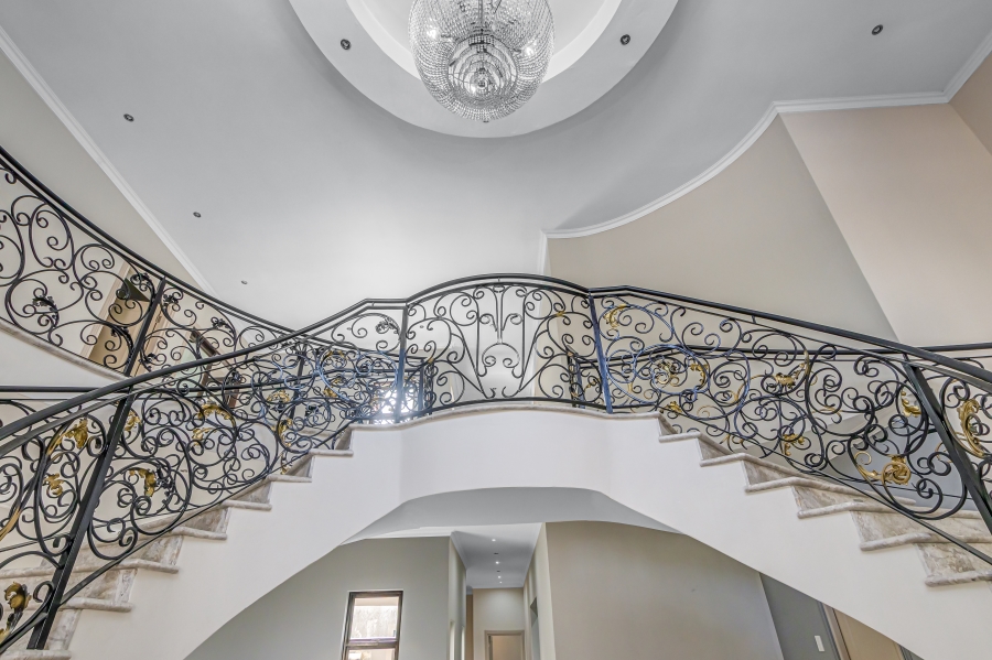 5 Bedroom Property for Sale in Sandown Gauteng