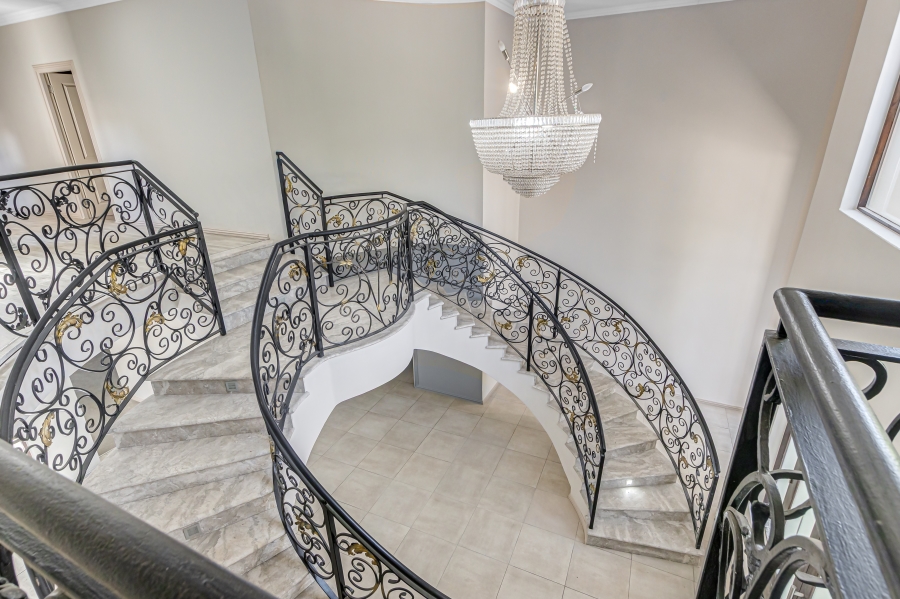 5 Bedroom Property for Sale in Sandown Gauteng