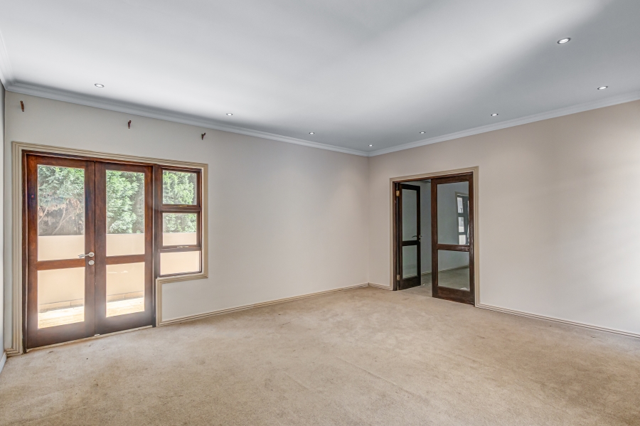 5 Bedroom Property for Sale in Sandown Gauteng