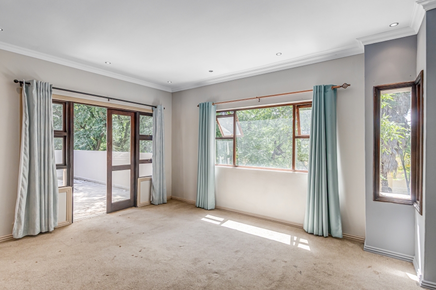 5 Bedroom Property for Sale in Sandown Gauteng