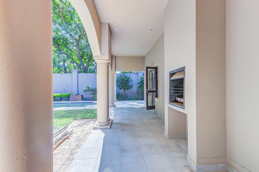 5 Bedroom Property for Sale in Sandown Gauteng