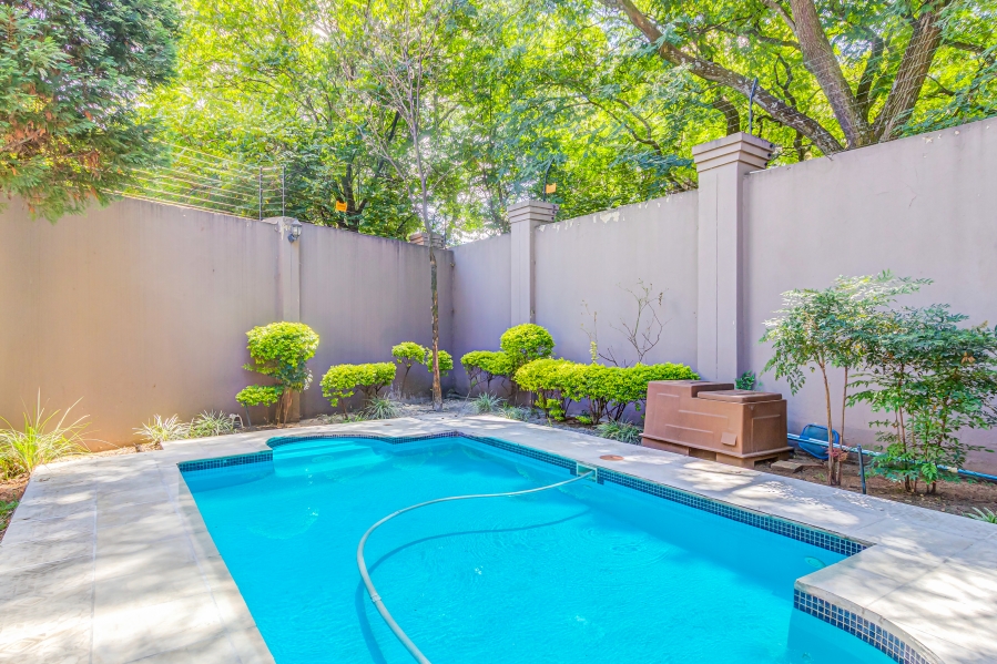 5 Bedroom Property for Sale in Sandown Gauteng