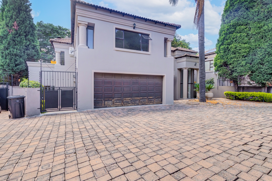 5 Bedroom Property for Sale in Sandown Gauteng
