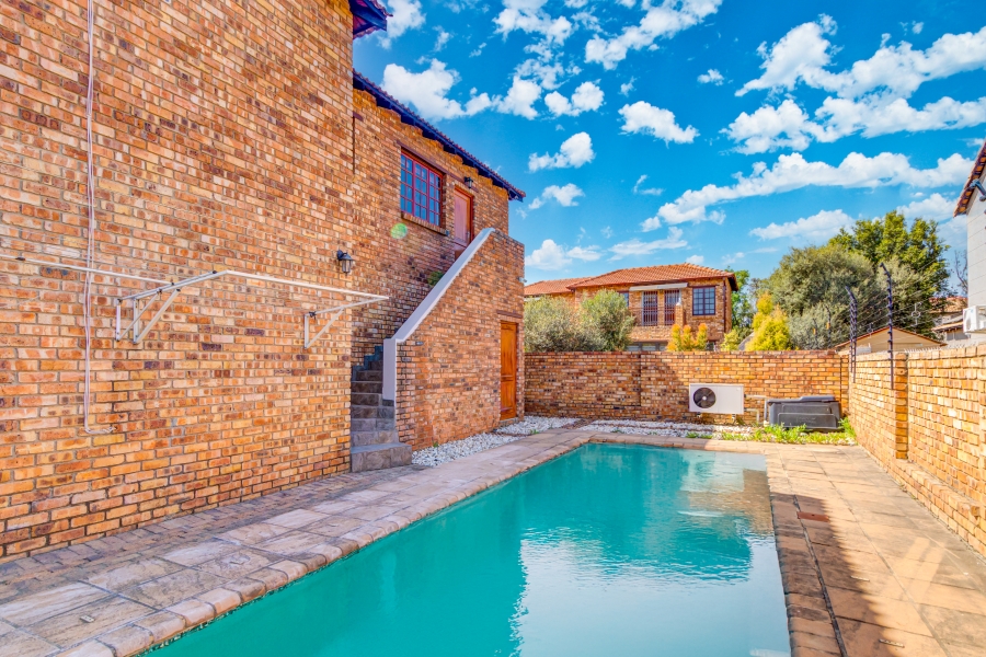 3 Bedroom Property for Sale in Kyalami Hills Gauteng