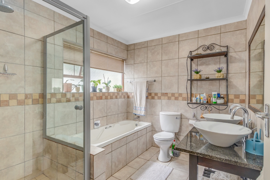 2 Bedroom Property for Sale in Douglasdale Gauteng