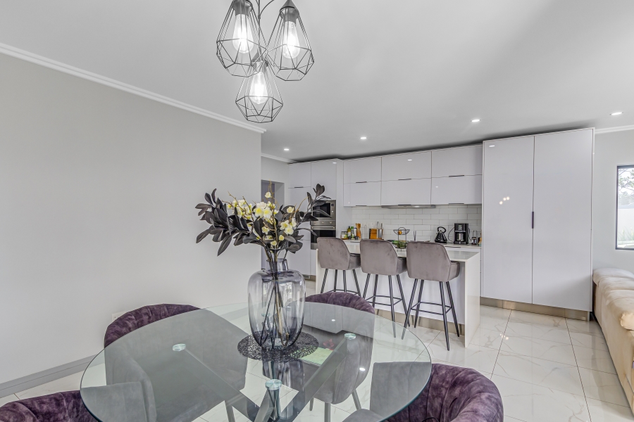 3 Bedroom Property for Sale in Broadacres Gauteng