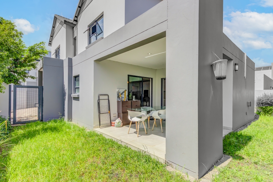 3 Bedroom Property for Sale in Broadacres Gauteng