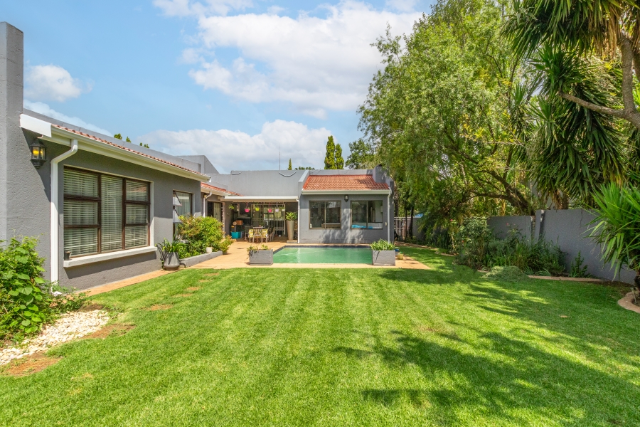 5 Bedroom Property for Sale in Kyalami Estates Gauteng