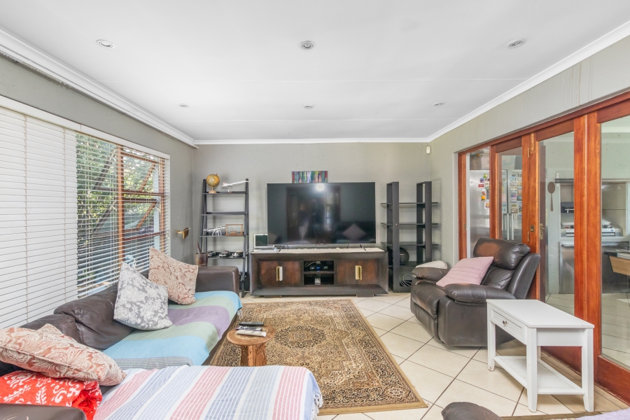 5 Bedroom Property for Sale in Kyalami Estates Gauteng