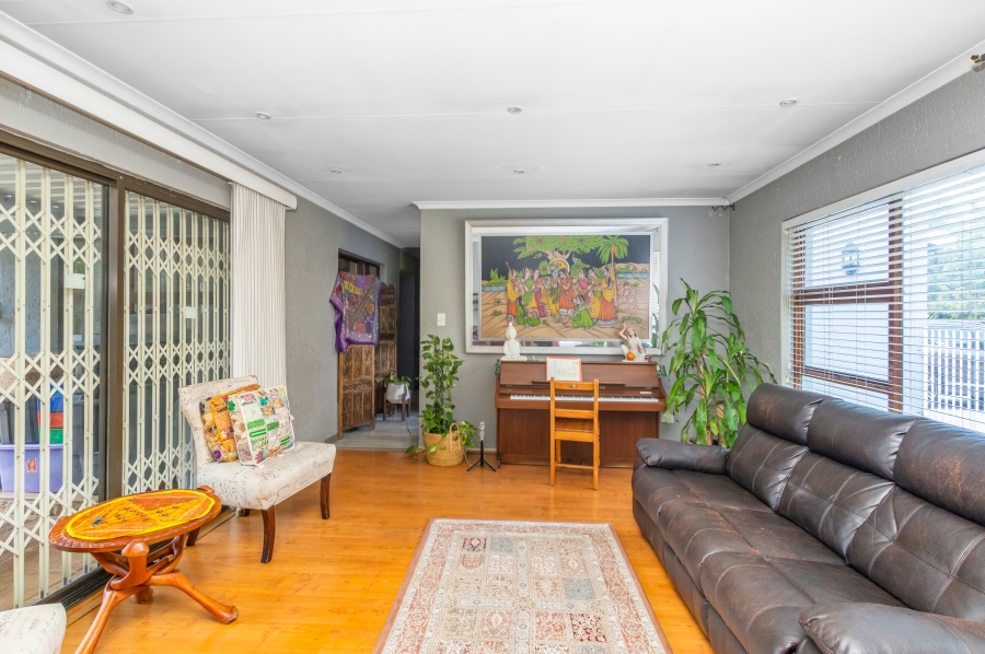 5 Bedroom Property for Sale in Kyalami Estates Gauteng