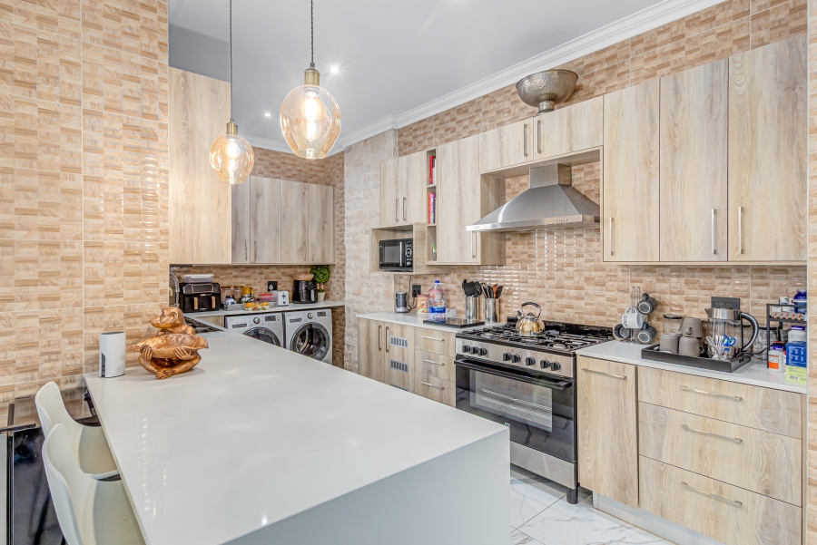 3 Bedroom Property for Sale in Fourways Gauteng