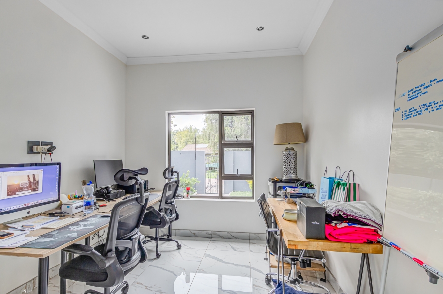 3 Bedroom Property for Sale in Fourways Gauteng