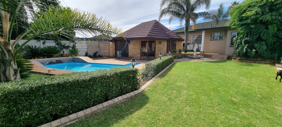 4 Bedroom Property for Sale in Elsburg Gauteng