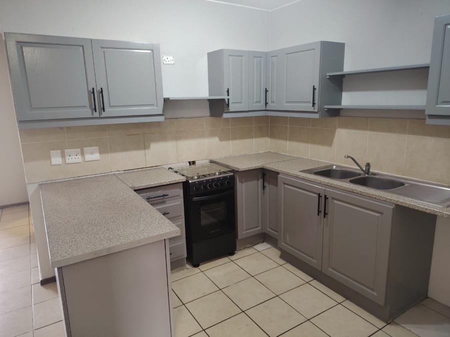 2 Bedroom Property for Sale in Comet Gauteng