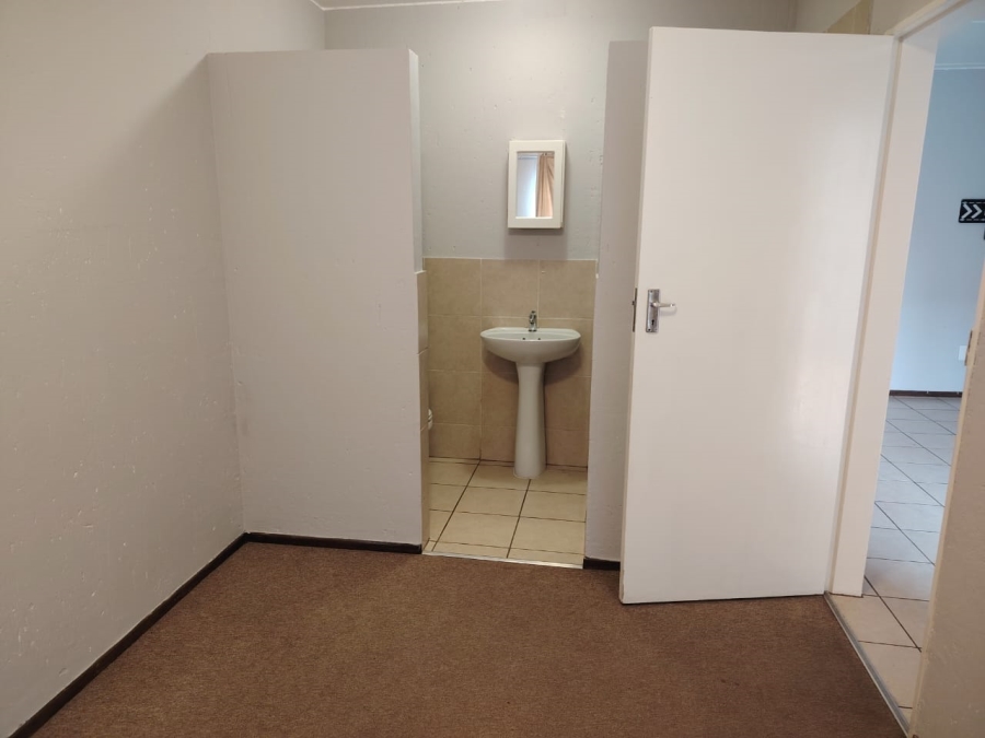 2 Bedroom Property for Sale in Comet Gauteng