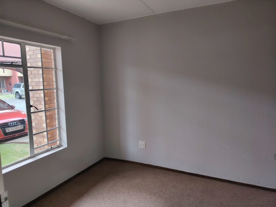 2 Bedroom Property for Sale in Comet Gauteng