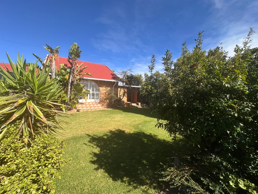 4 Bedroom Property for Sale in Rant En Dal Gauteng
