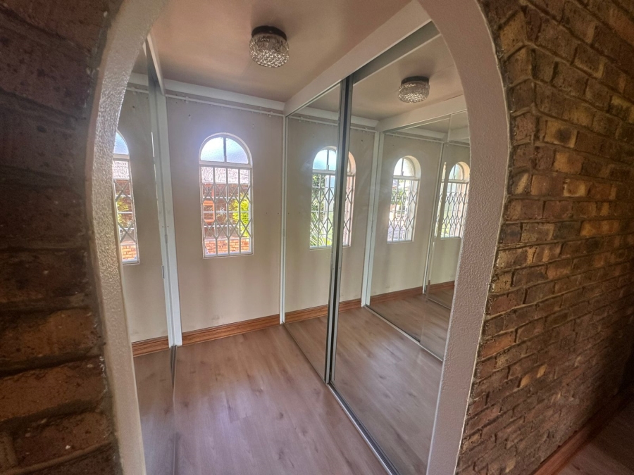 4 Bedroom Property for Sale in Rant En Dal Gauteng