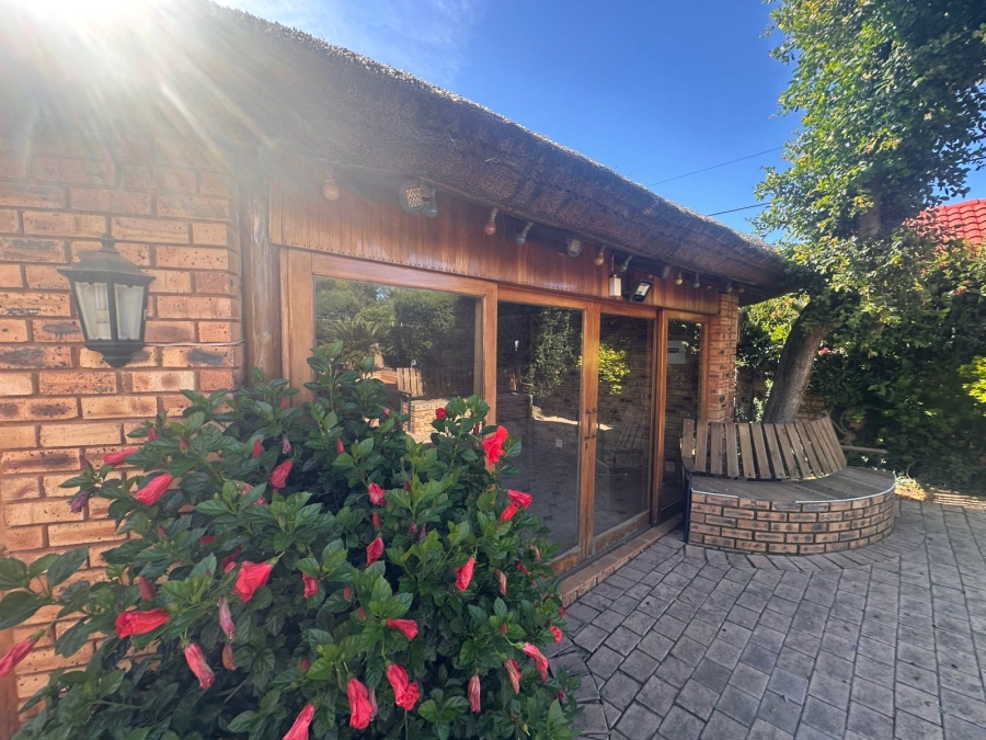 4 Bedroom Property for Sale in Rant En Dal Gauteng