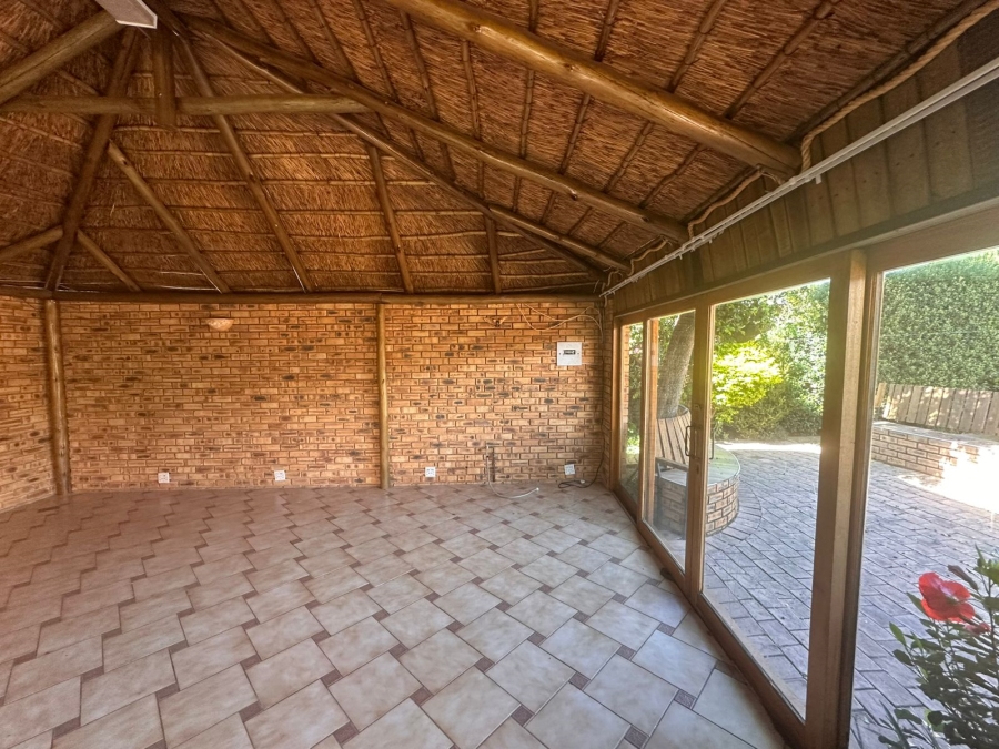 4 Bedroom Property for Sale in Rant En Dal Gauteng