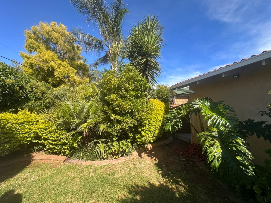 4 Bedroom Property for Sale in Rant En Dal Gauteng