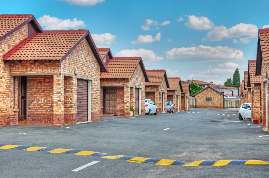 3 Bedroom Property for Sale in Halfway Gardens Gauteng