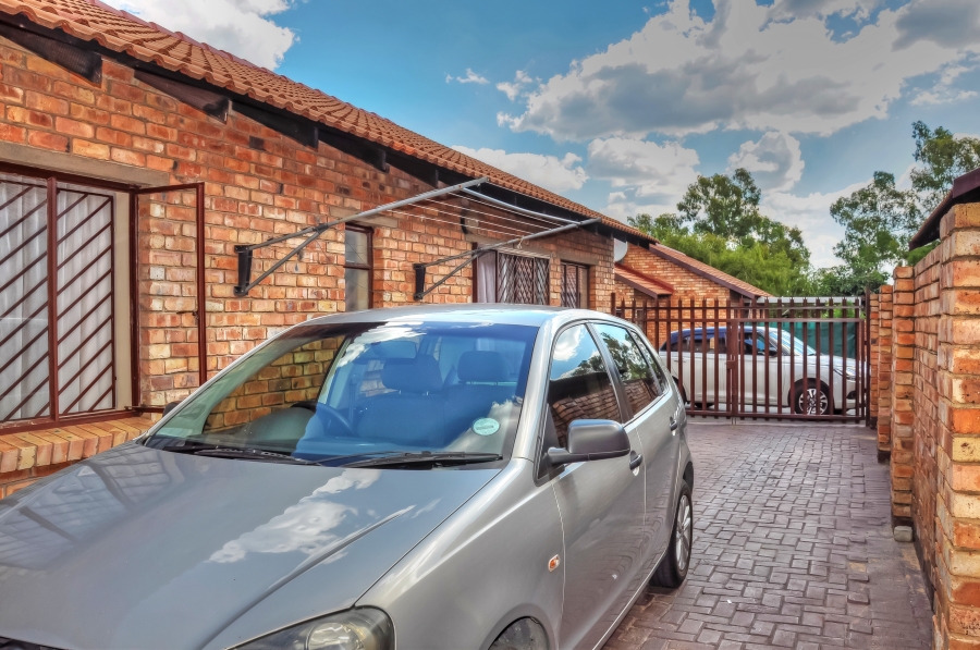3 Bedroom Property for Sale in Halfway Gardens Gauteng