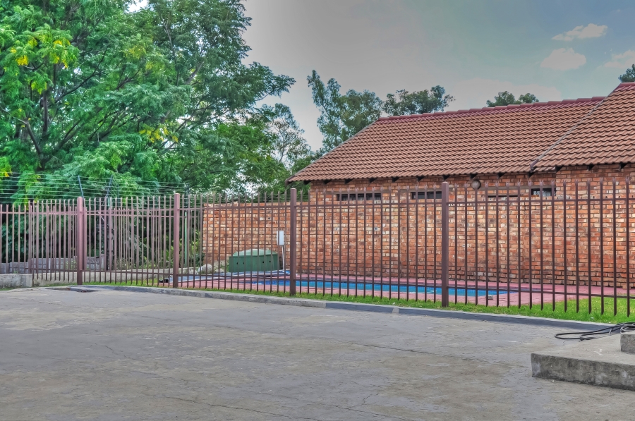 3 Bedroom Property for Sale in Halfway Gardens Gauteng