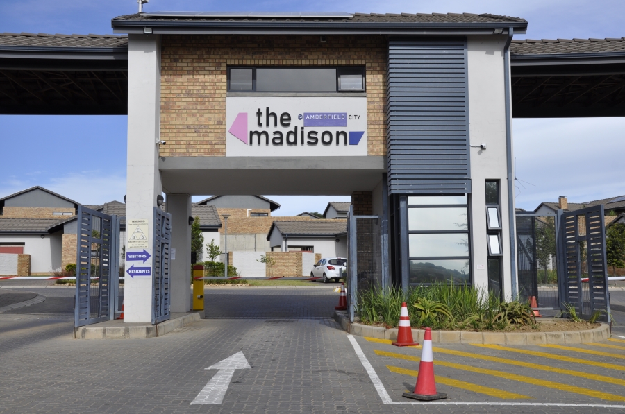 2 Bedroom Property for Sale in Rooihuiskraal North Gauteng