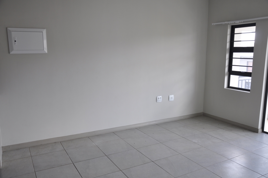 2 Bedroom Property for Sale in Rooihuiskraal North Gauteng