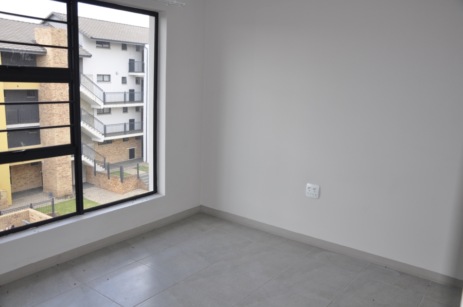 2 Bedroom Property for Sale in Rooihuiskraal North Gauteng