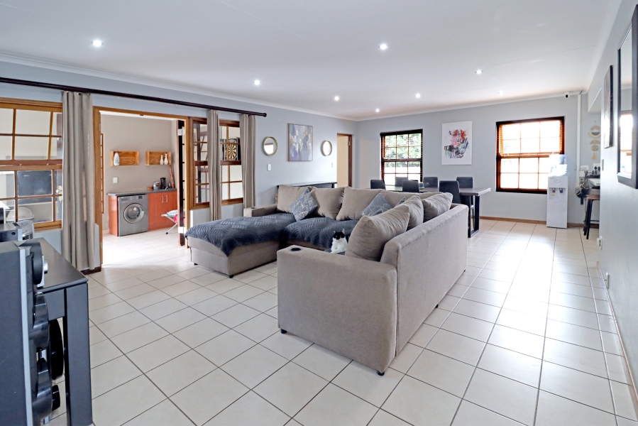 4 Bedroom Property for Sale in Kyalami Gauteng