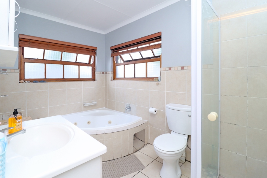 4 Bedroom Property for Sale in Kyalami Gauteng