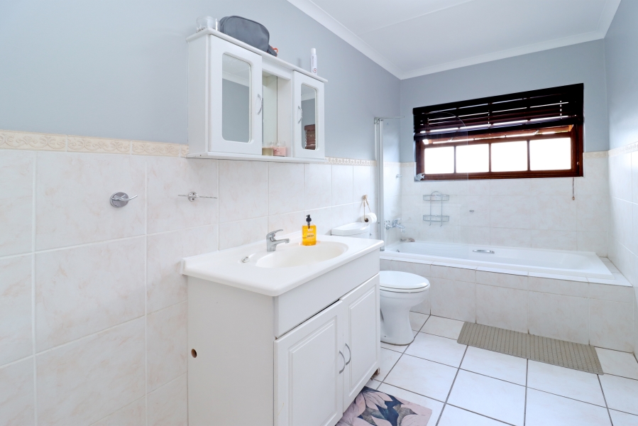 4 Bedroom Property for Sale in Kyalami Gauteng