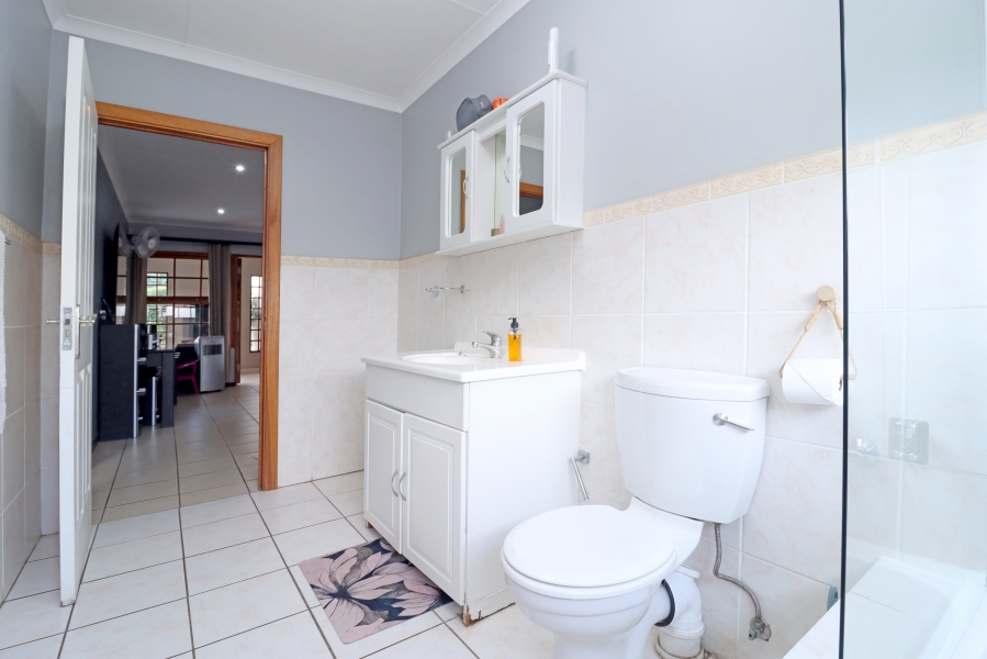 4 Bedroom Property for Sale in Kyalami Gauteng