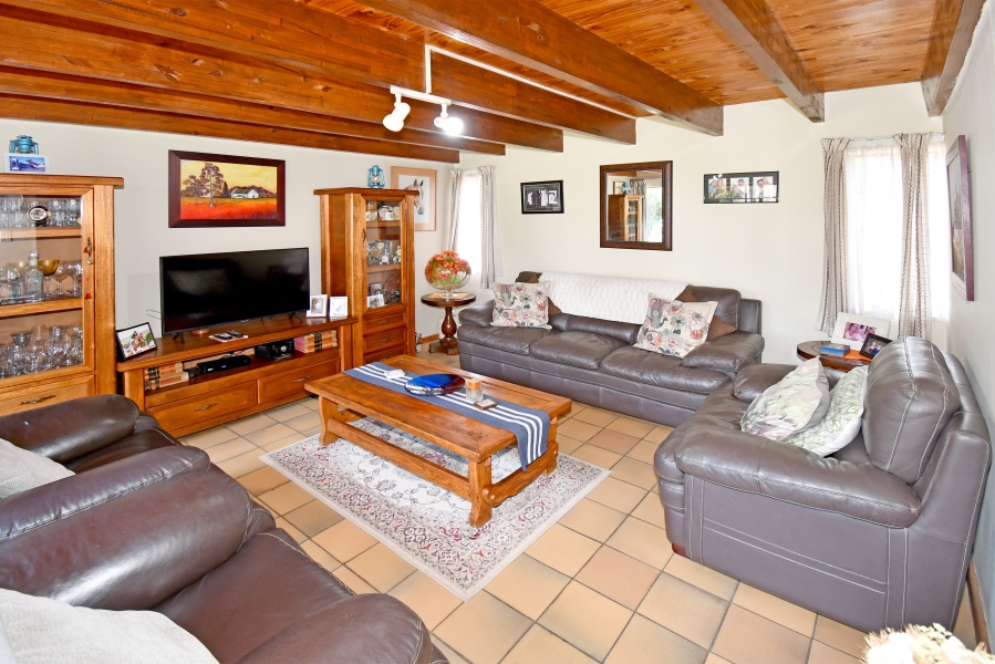 3 Bedroom Property for Sale in Mnandi Gauteng